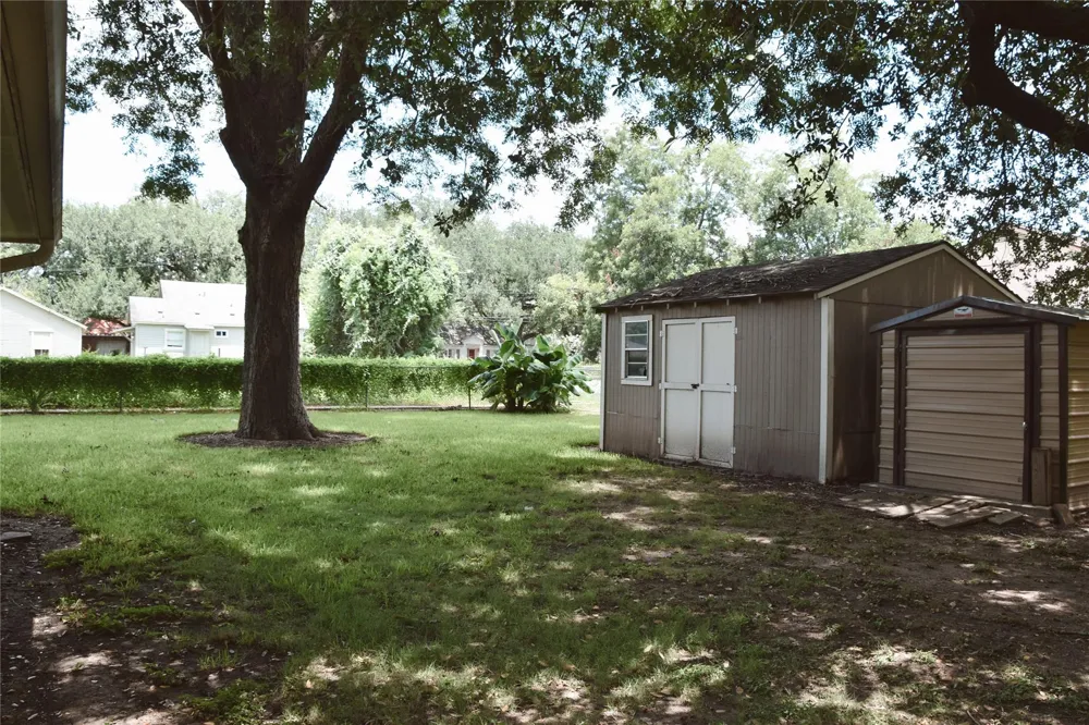 506 Olive Wharton, TX 77488