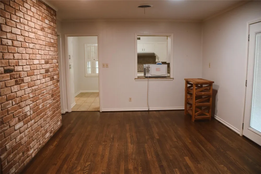 506 Olive Wharton, TX 77488