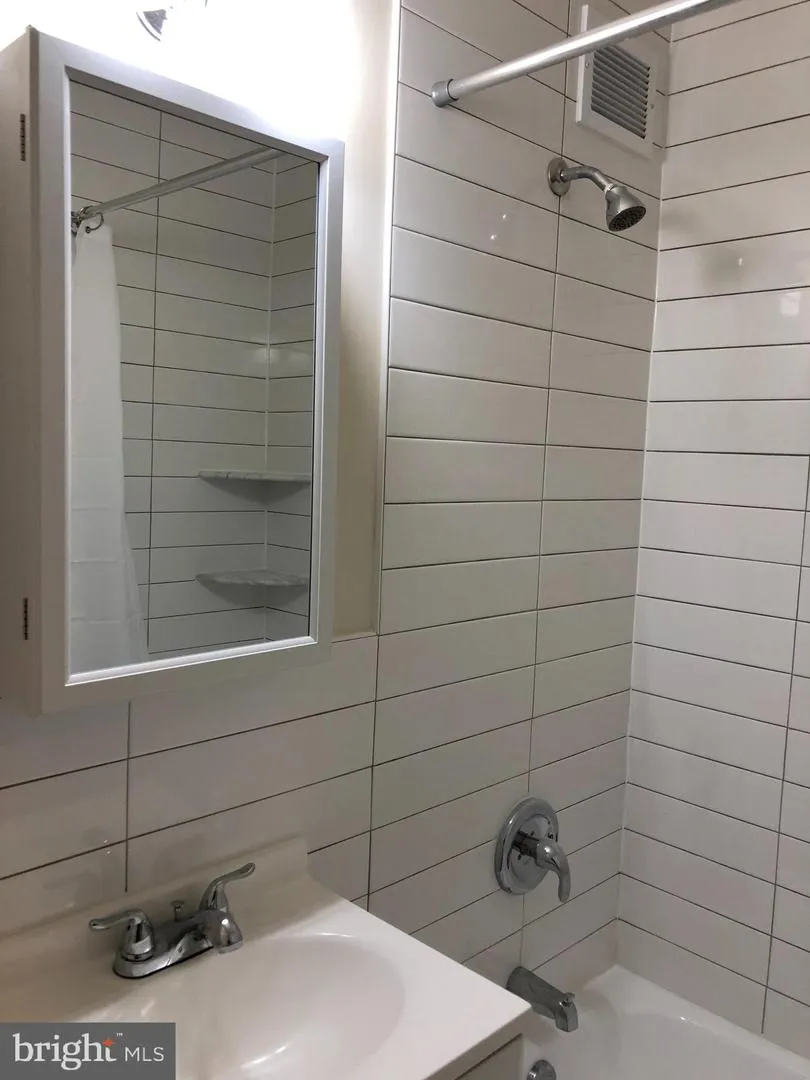1021 ARLINGTON BOULEVARD #701 Arlington, VA 22209