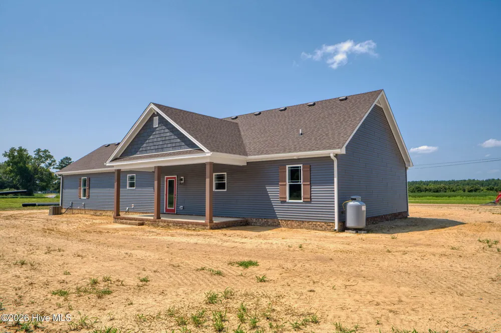 1690 E Bear Swamp Road Hertford, NC 27944