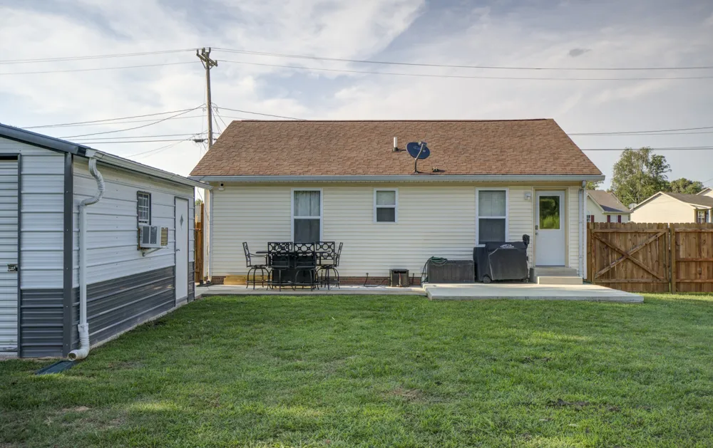 1618 Hannibal Dr Oak Grove, KY 42262
