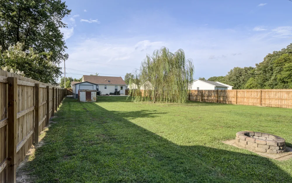 1618 Hannibal Dr Oak Grove, KY 42262