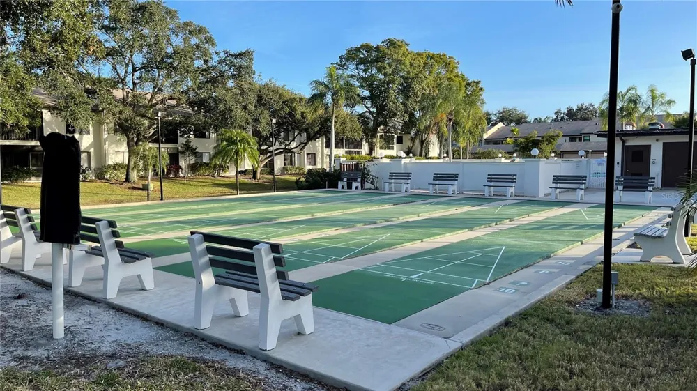 7120 27TH AVENUE PLAZA W Bradenton, FL 34209