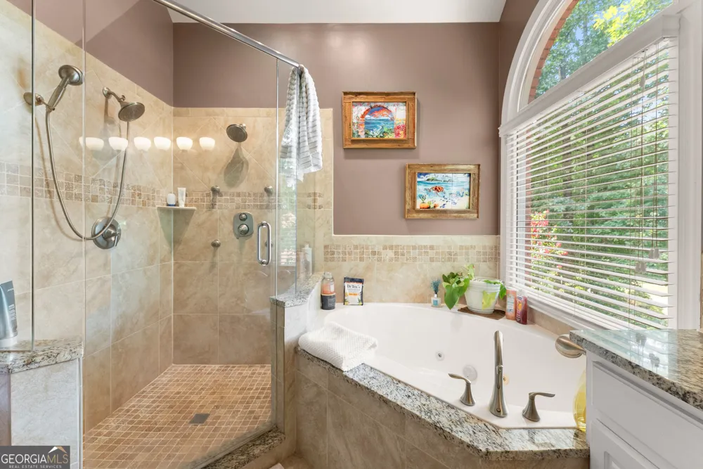 5022 Oak Farm WAY Flowery Branch, GA 30542