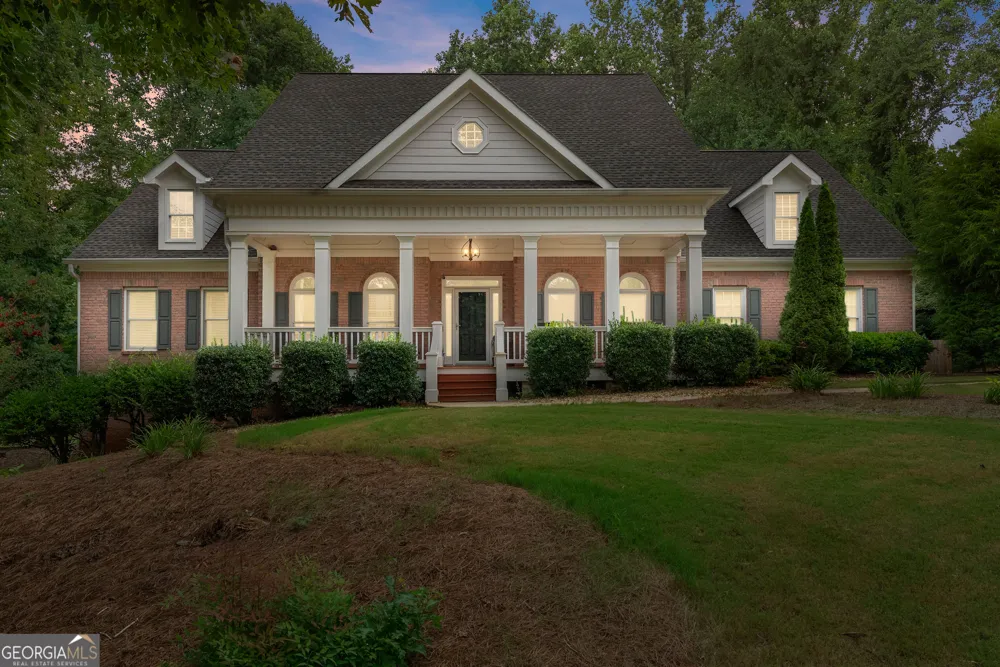 5022 Oak Farm WAY Flowery Branch, GA 30542