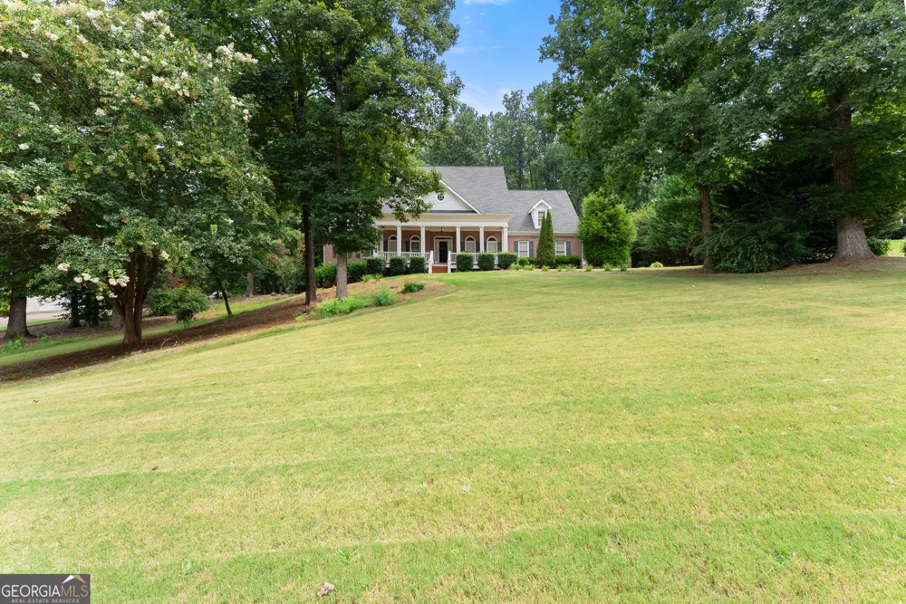 5022 Oak Farm WAY Flowery Branch, GA 30542