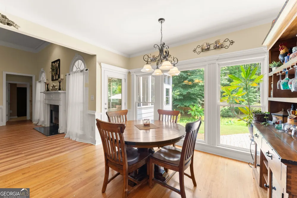 5022 Oak Farm WAY Flowery Branch, GA 30542