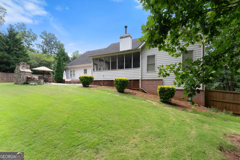 5022 Oak Farm WAY Flowery Branch, GA 30542