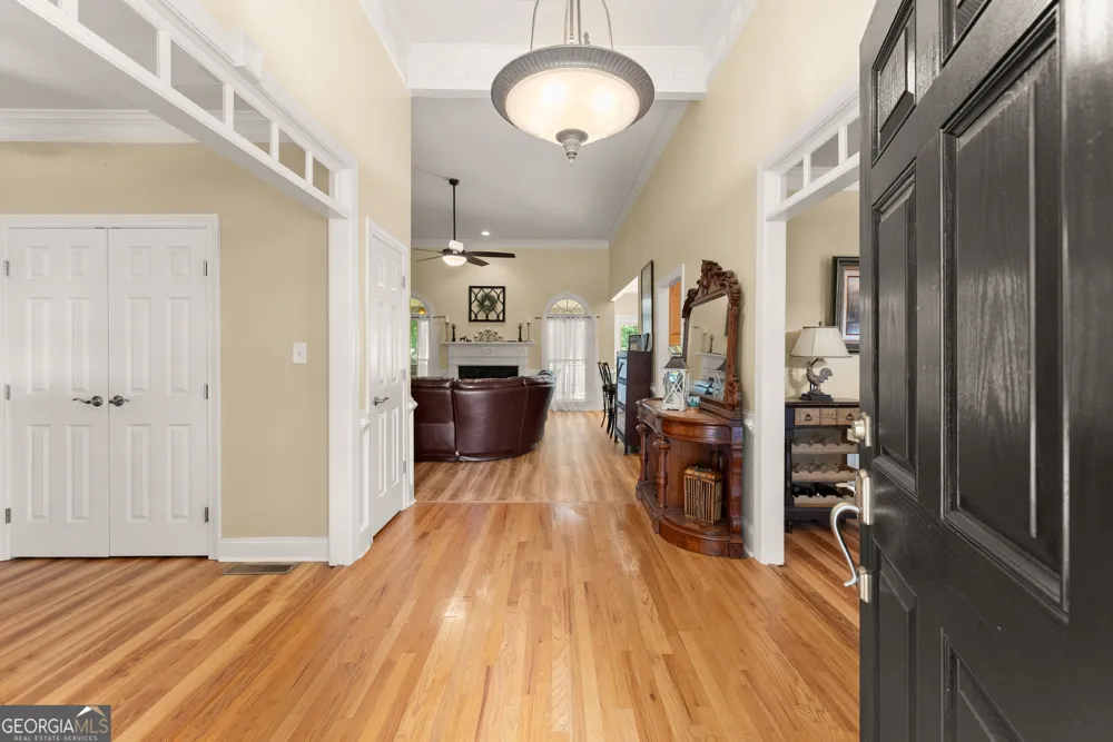 5022 Oak Farm WAY Flowery Branch, GA 30542