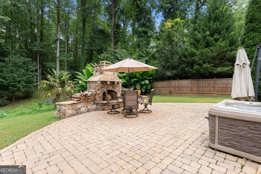 5022 Oak Farm WAY Flowery Branch, GA 30542