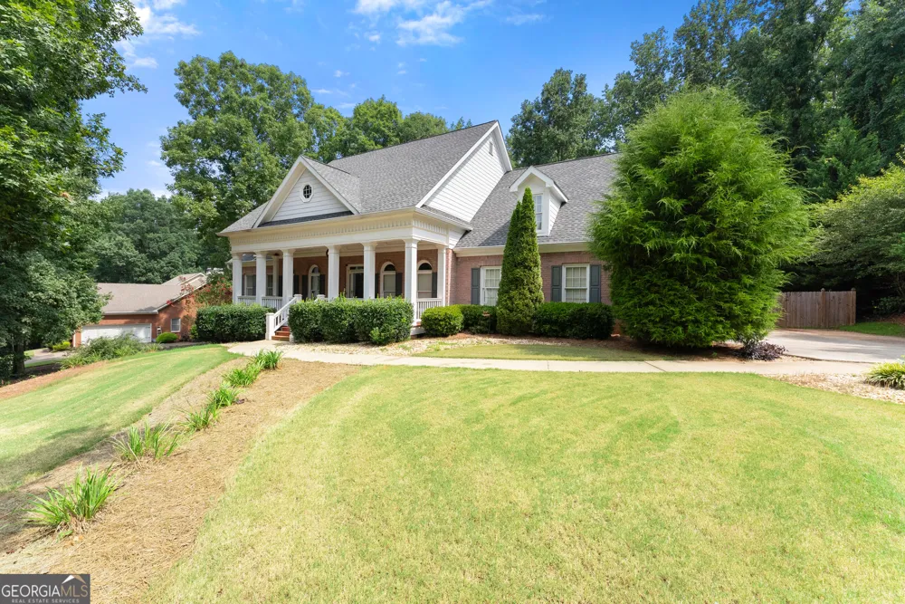 5022 Oak Farm WAY Flowery Branch, GA 30542
