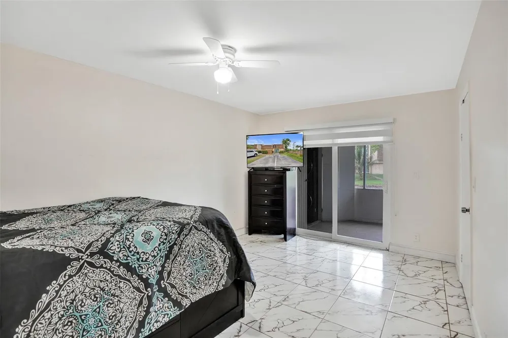 3541 NW 95th Terrace #202 Sunrise, FL 33351