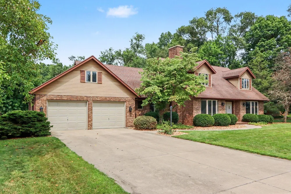 604 Flower Street Three Rivers, MI 49093