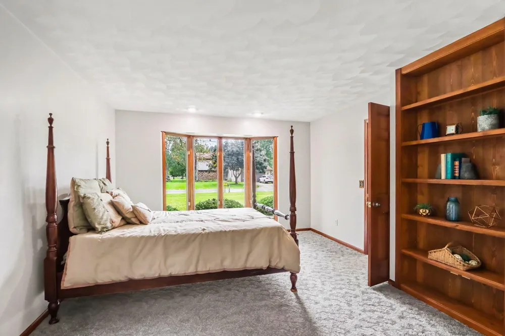604 Flower Street Three Rivers, MI 49093