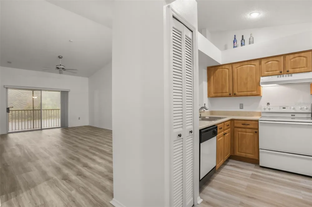 13324 FAIRWAY GLEN DRIVE #201 Orlando, FL 32824