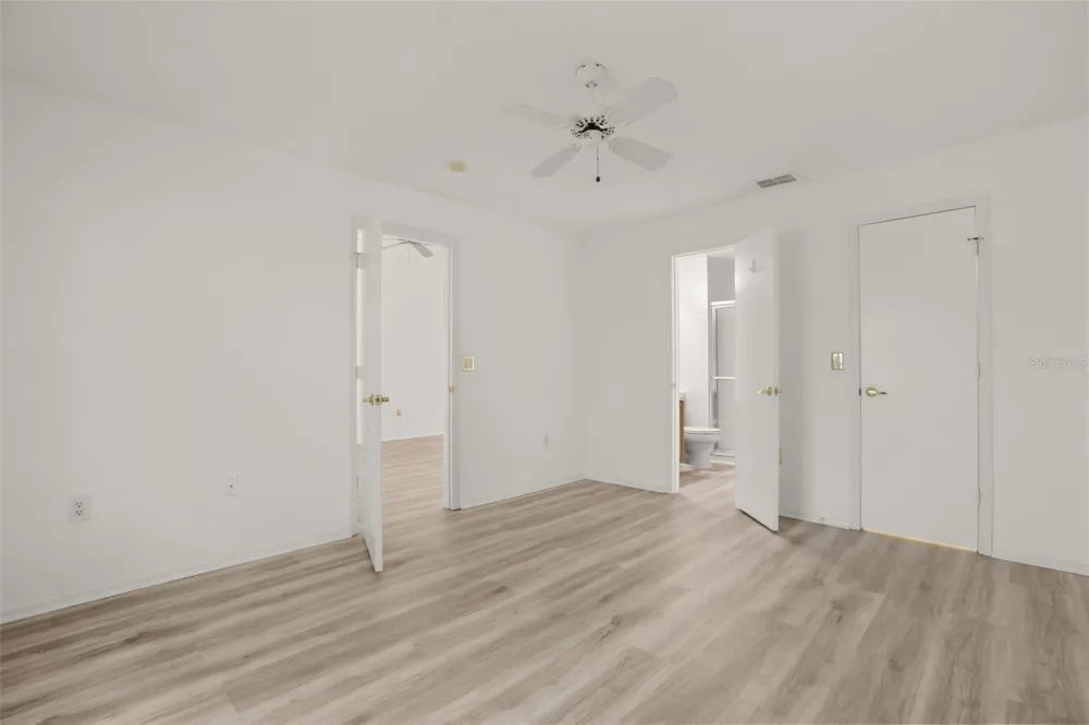 13324 FAIRWAY GLEN DRIVE #201 Orlando, FL 32824
