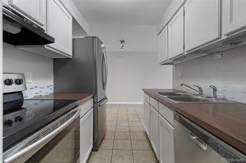 209 E Highline Circle #302