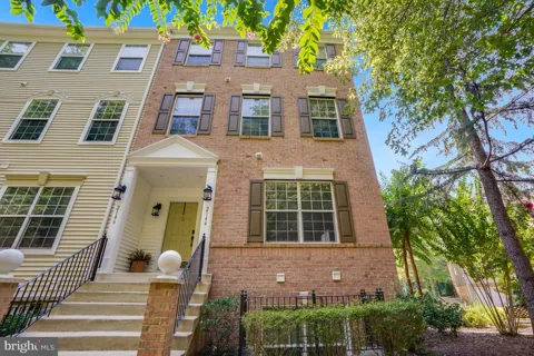 2144 HIDEAWAY COURT #29