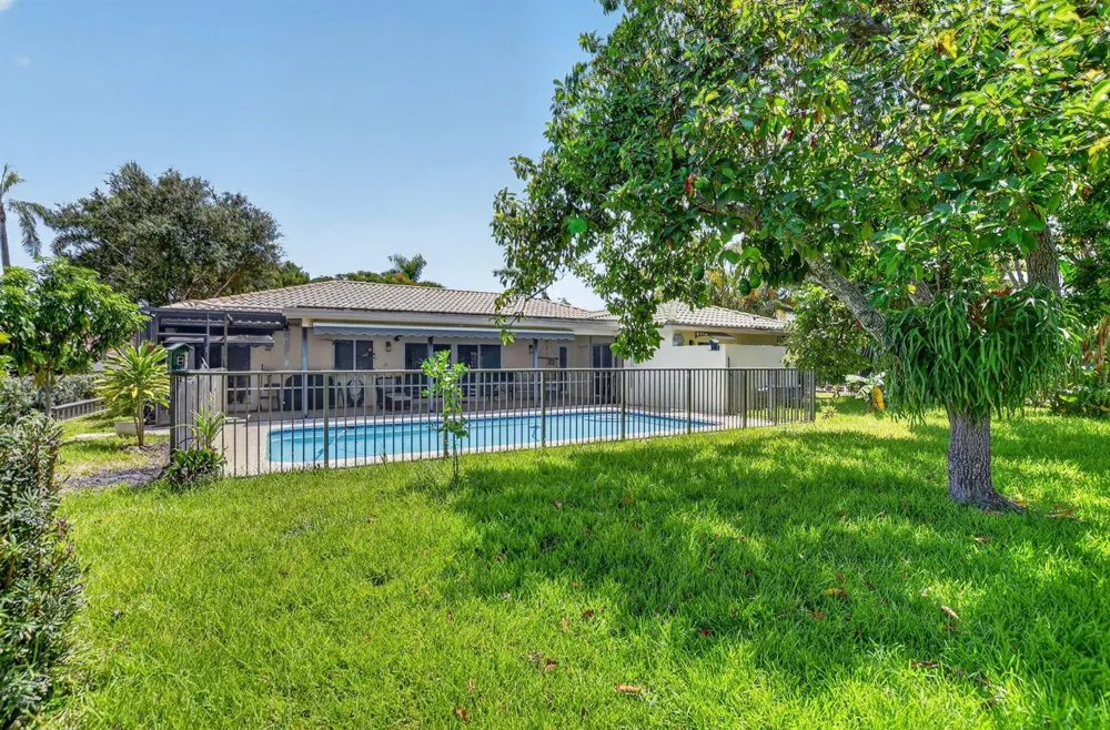 19747 Boca Greens Drive Boca Raton, FL 33498