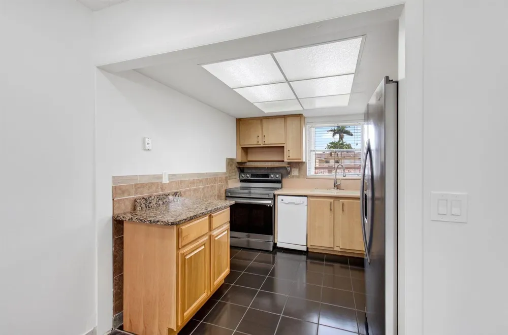 2522 Emory Dr Drive E #I West Palm Beach, FL 33415