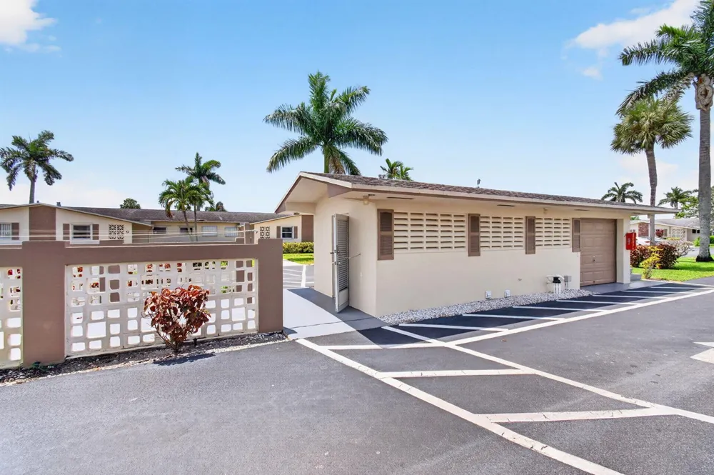 2522 Emory Dr Drive E #I West Palm Beach, FL 33415