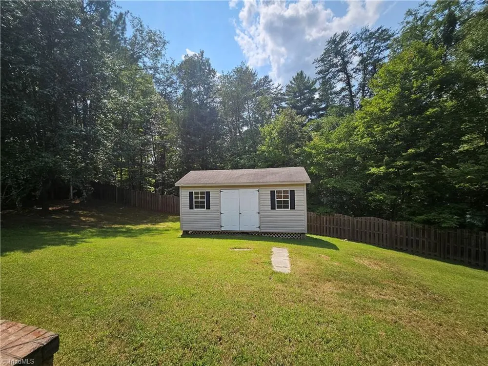 140 Fox Run Eden, NC 27288
