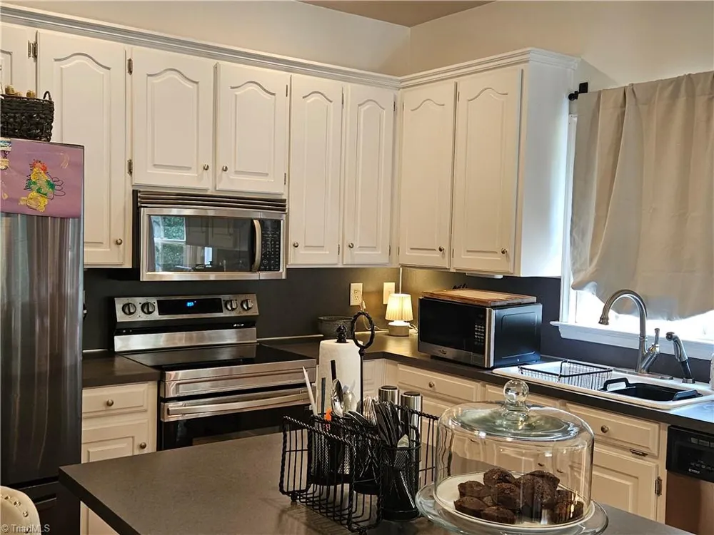140 Fox Run Eden, NC 27288
