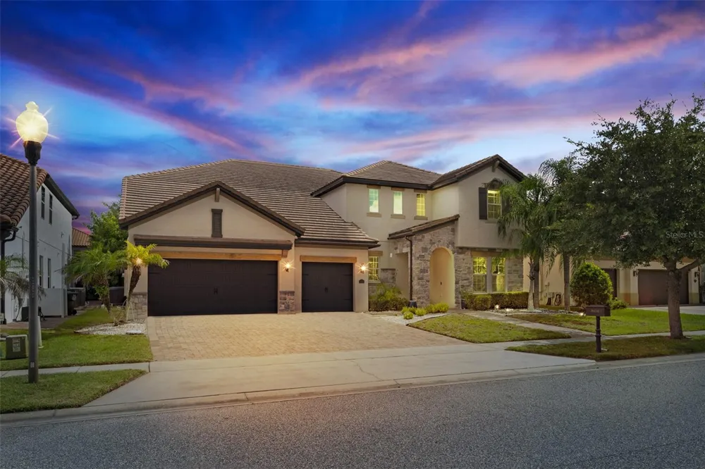 8416 CHILTON DRIVE Orlando, FL 32836