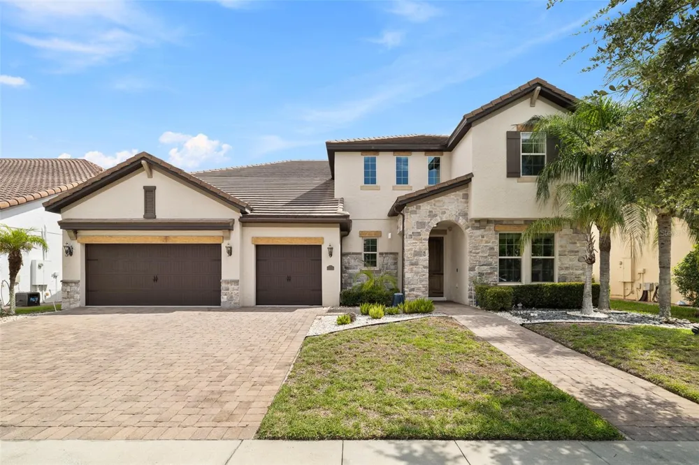 8416 CHILTON DRIVE Orlando, FL 32836