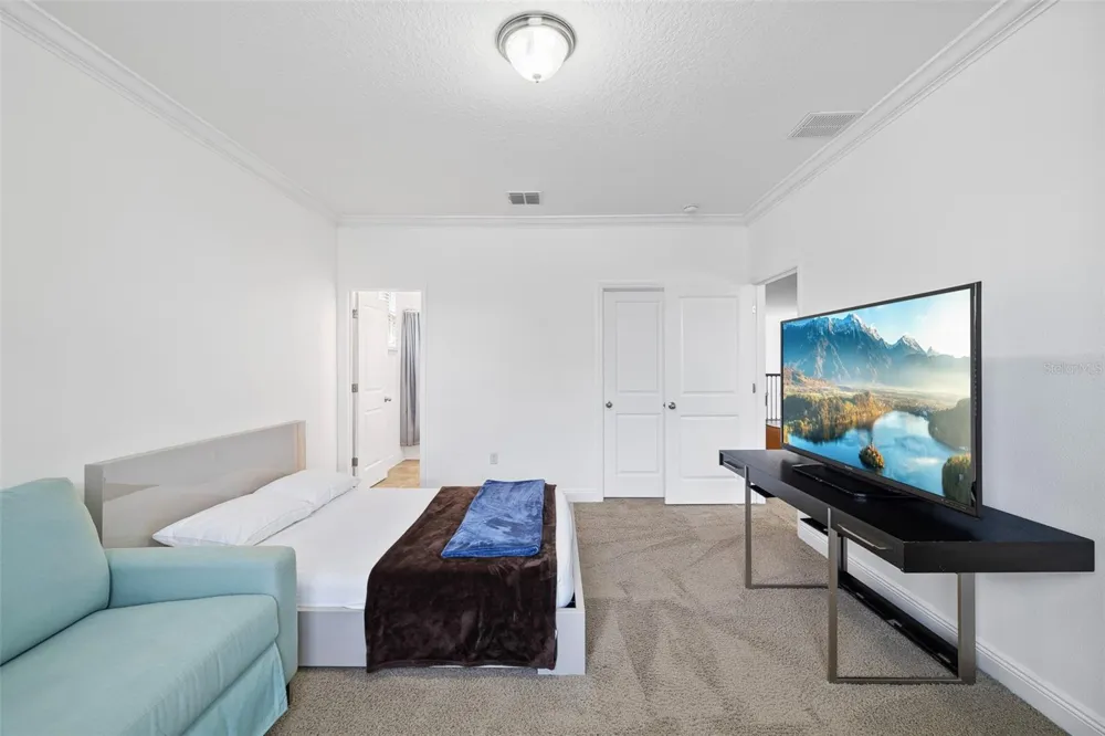 8416 CHILTON DRIVE Orlando, FL 32836