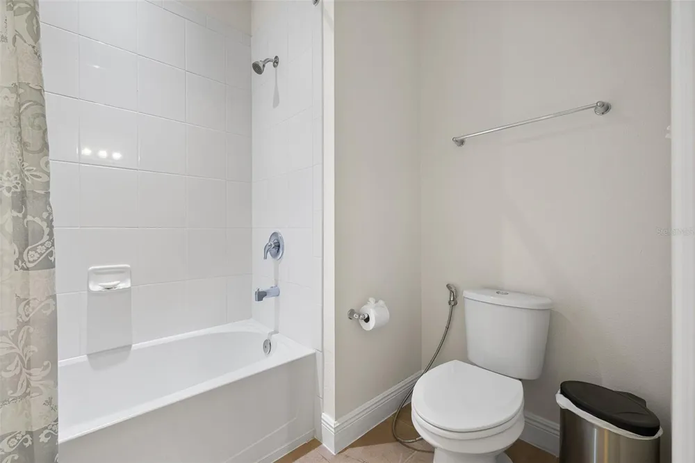 8416 CHILTON DRIVE Orlando, FL 32836