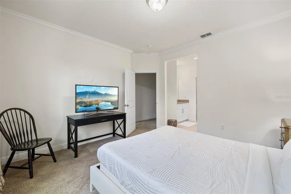 8416 CHILTON DRIVE Orlando, FL 32836
