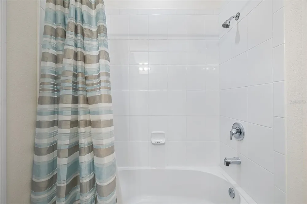 8416 CHILTON DRIVE Orlando, FL 32836