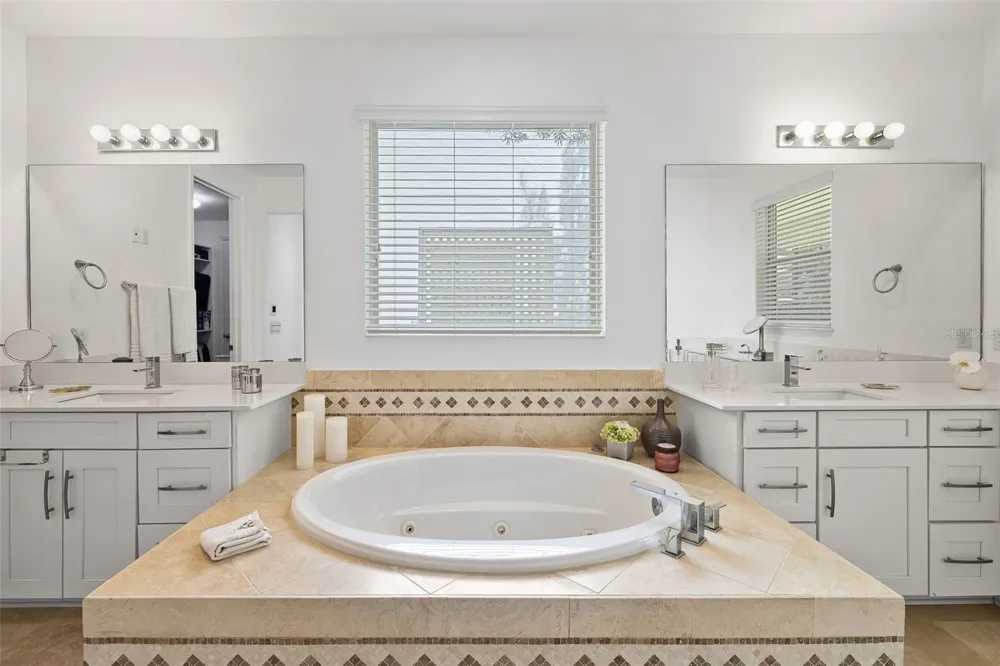 8416 CHILTON DRIVE Orlando, FL 32836