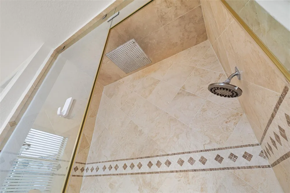 8416 CHILTON DRIVE Orlando, FL 32836