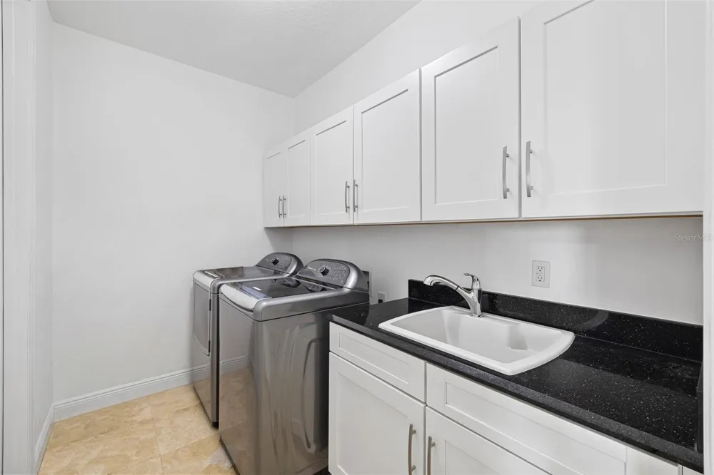 8416 CHILTON DRIVE Orlando, FL 32836