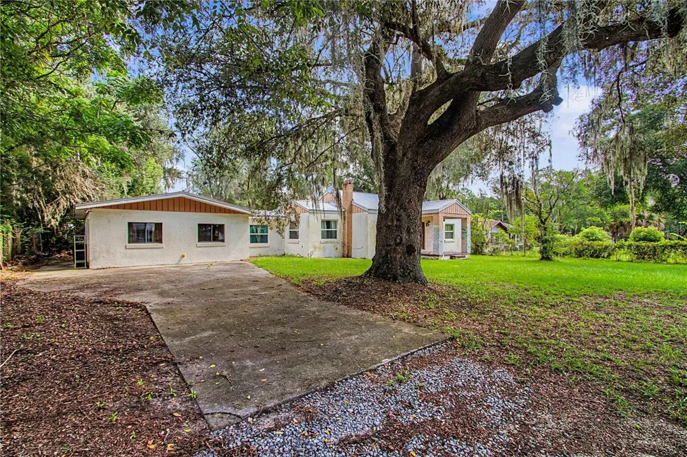 20179 THE GRANADA Dunnellon, FL 34432