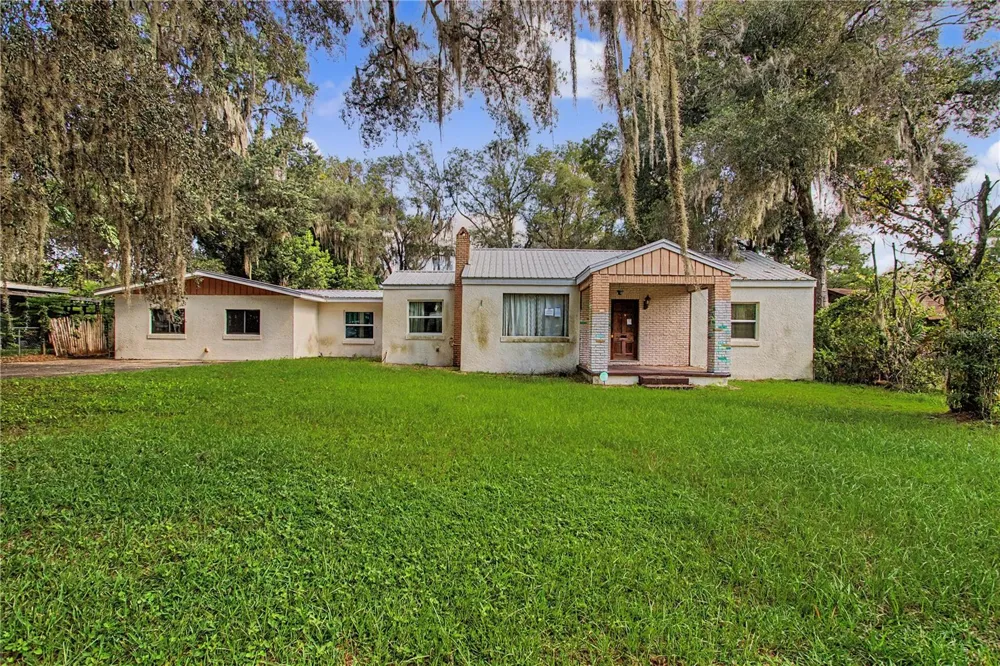 20179 THE GRANADA Dunnellon, FL 34432