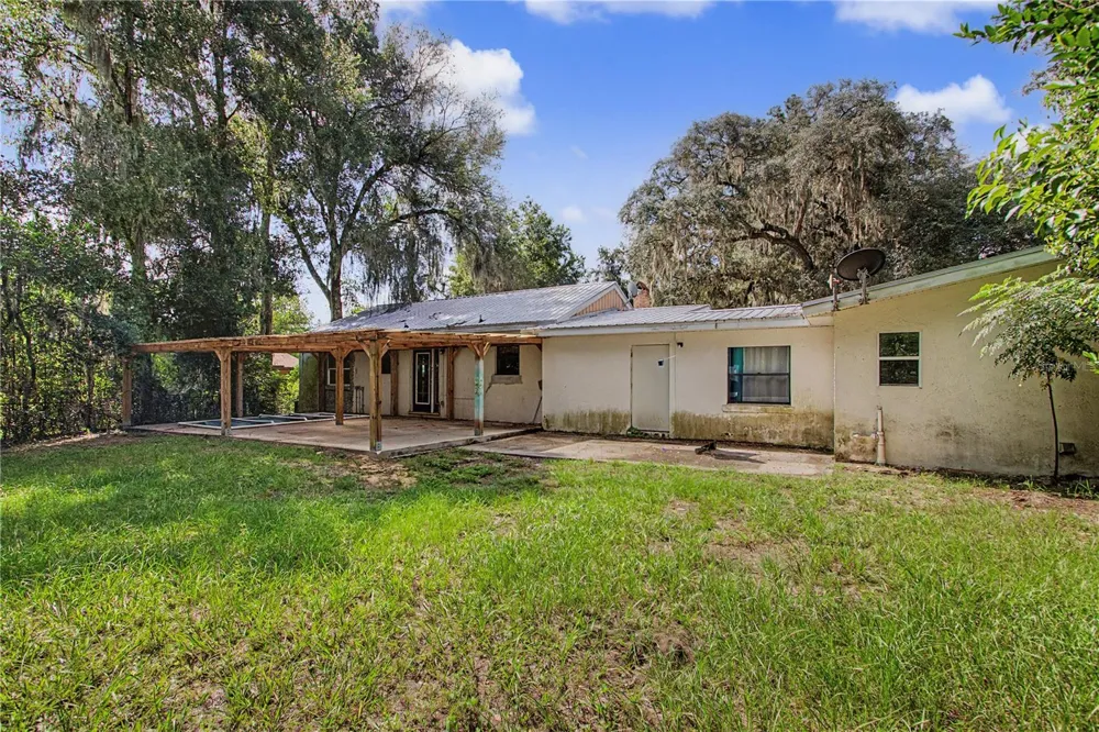 20179 THE GRANADA Dunnellon, FL 34432