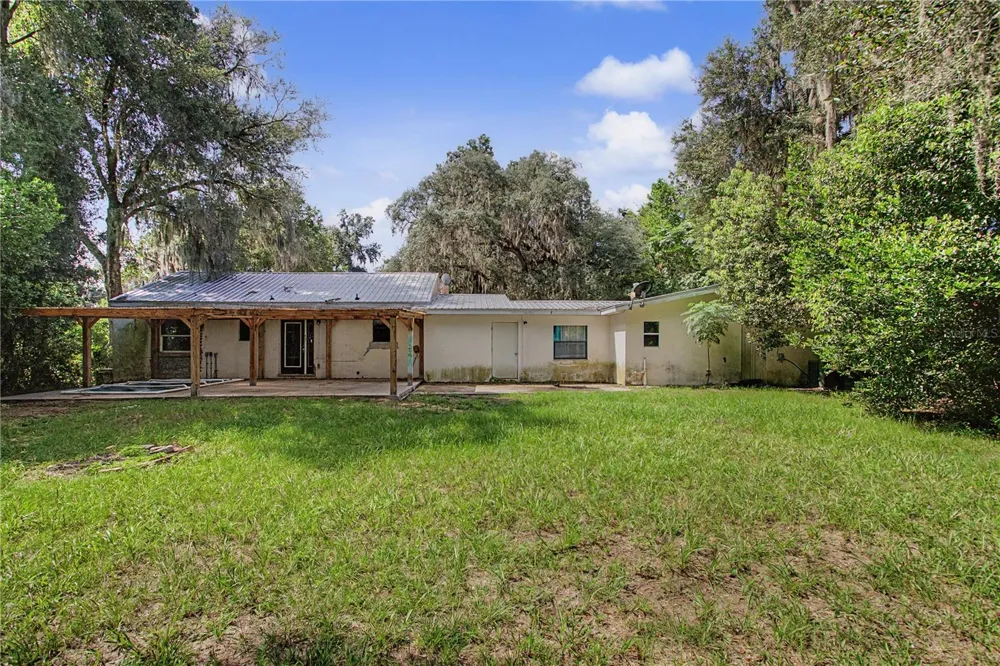 20179 THE GRANADA Dunnellon, FL 34432