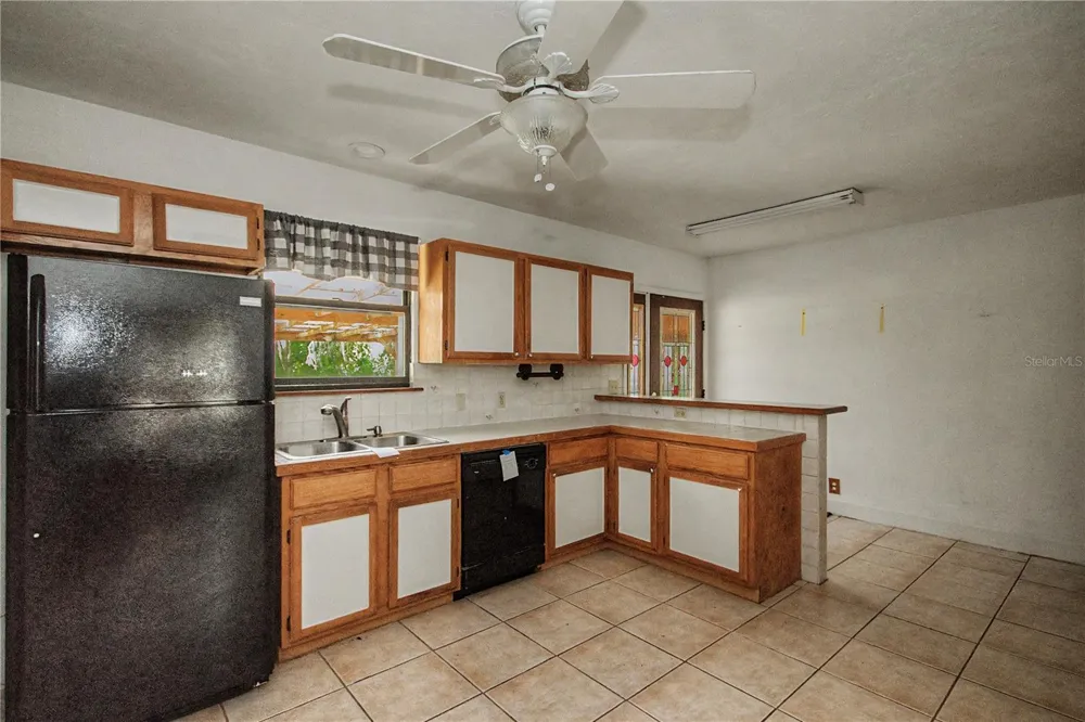 20179 THE GRANADA Dunnellon, FL 34432