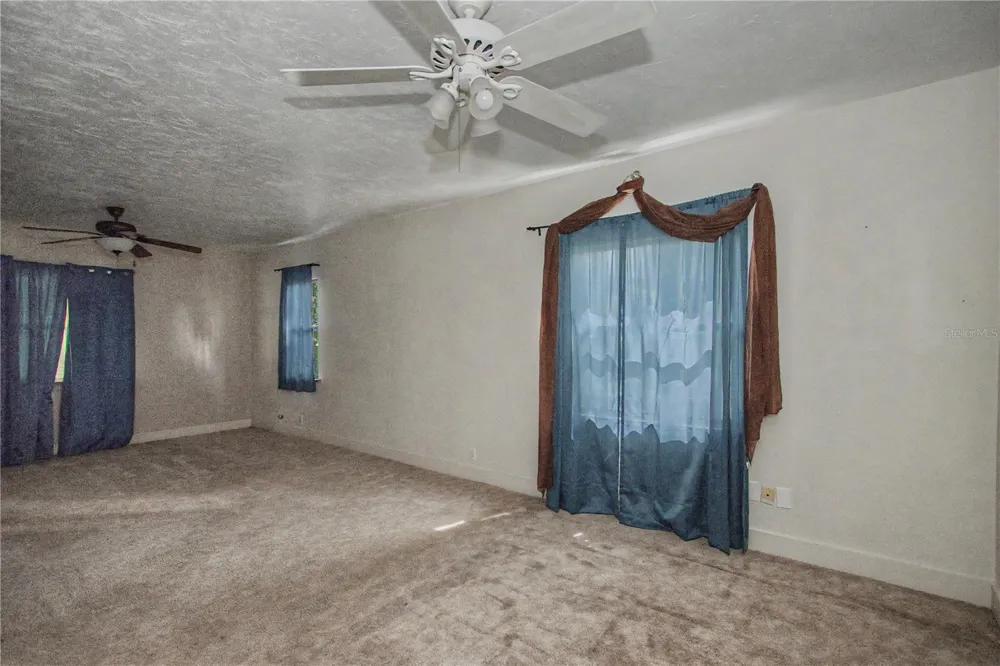 20179 THE GRANADA Dunnellon, FL 34432