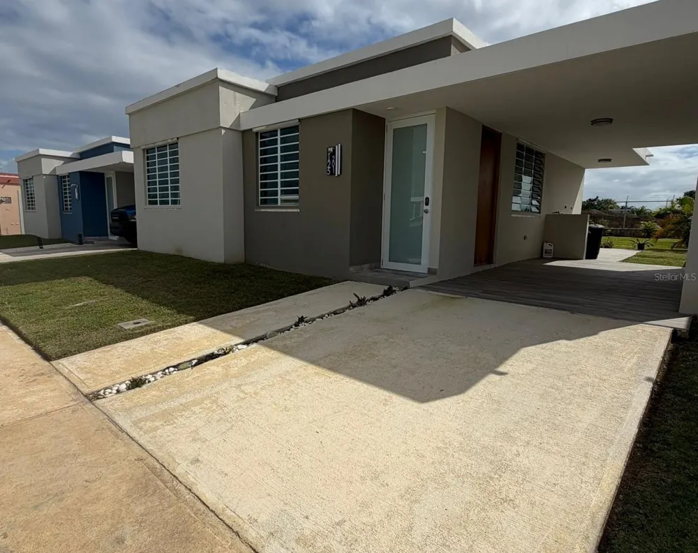 Cale I 25 URB PALACIOS DEL MAR Humacao, PR 00791