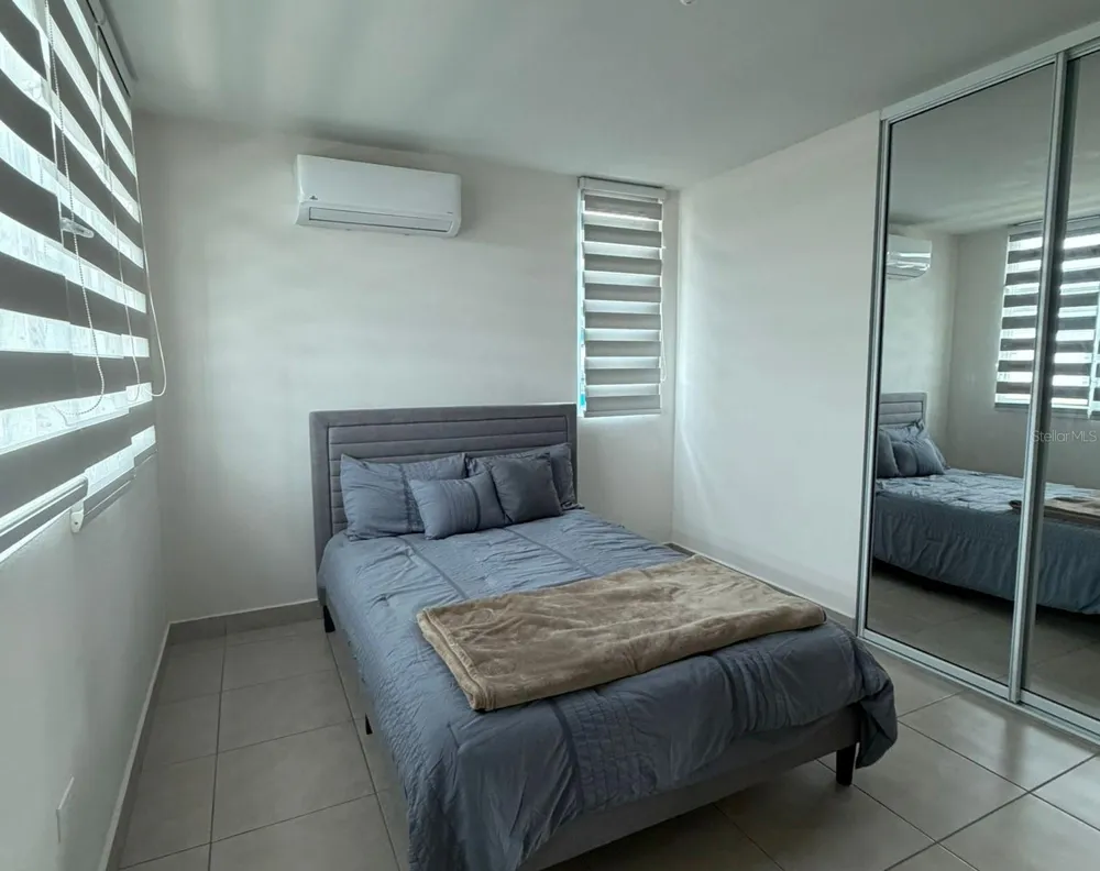 Cale I 25 URB PALACIOS DEL MAR Humacao, PR 00791