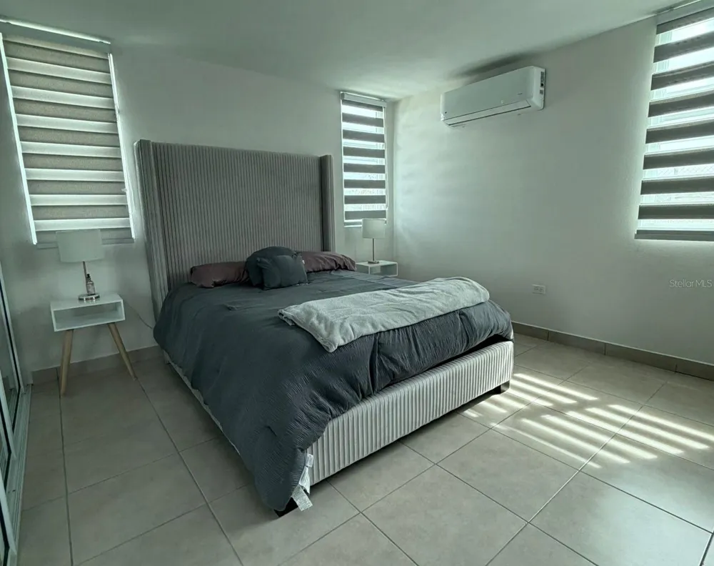Cale I 25 URB PALACIOS DEL MAR Humacao, PR 00791