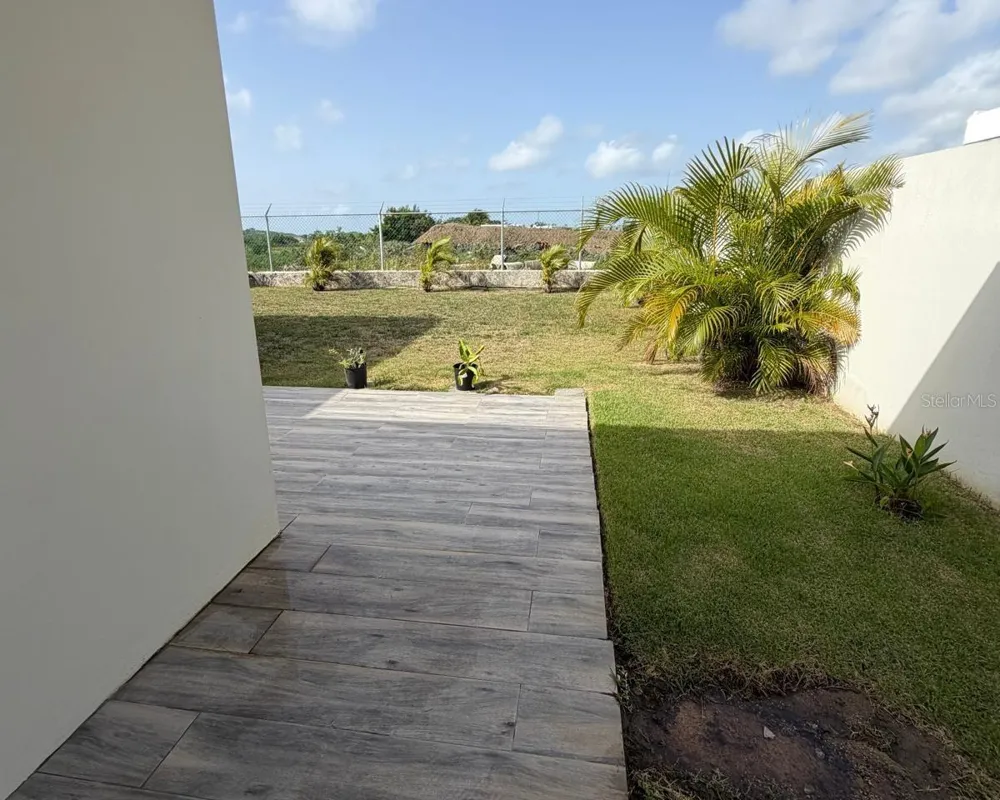 Cale I 25 URB PALACIOS DEL MAR Humacao, PR 00791