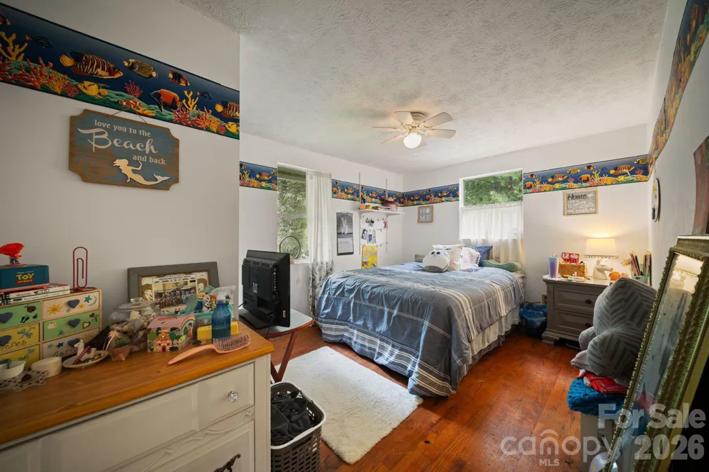649 Monte Vista Road Candler, NC 28715