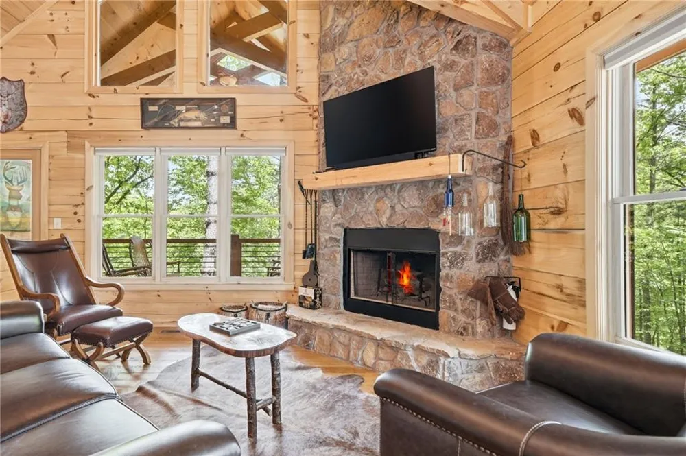 85 Christopher Drive Ellijay, GA 30540