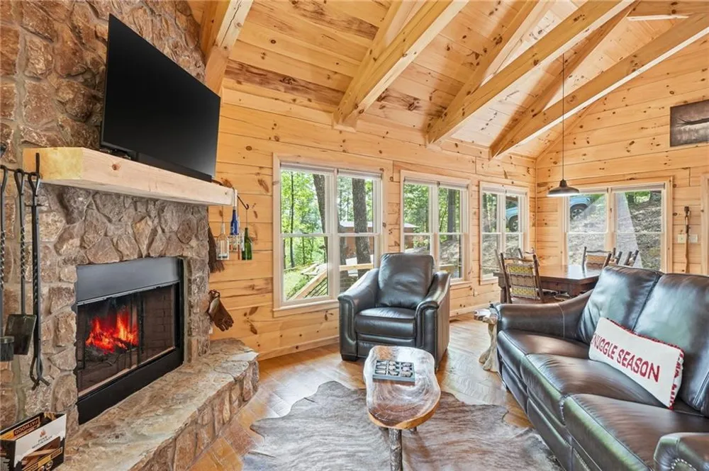 85 Christopher Drive Ellijay, GA 30540
