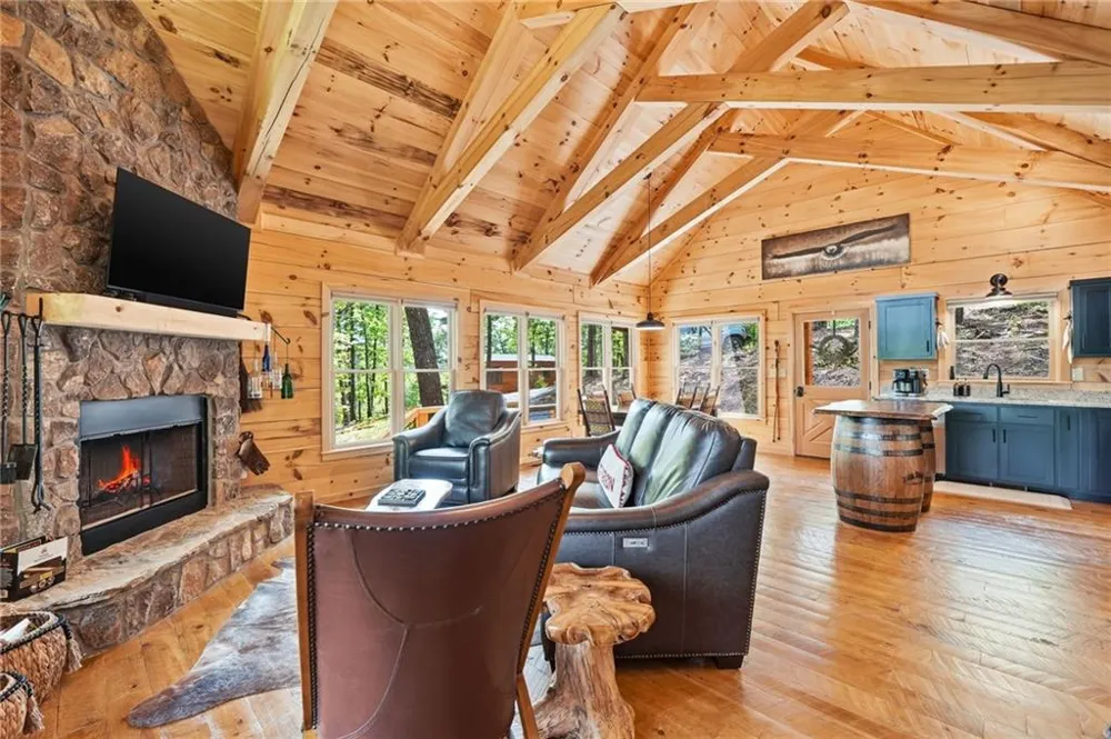 85 Christopher Drive Ellijay, GA 30540
